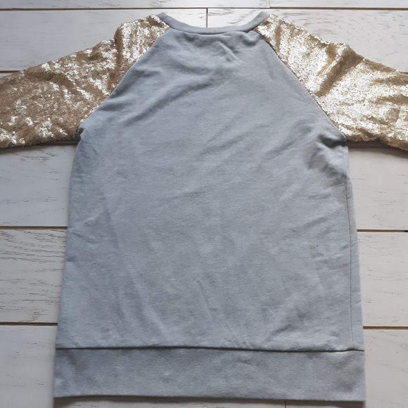 Gray christmas sweater - Picture 5 of 7